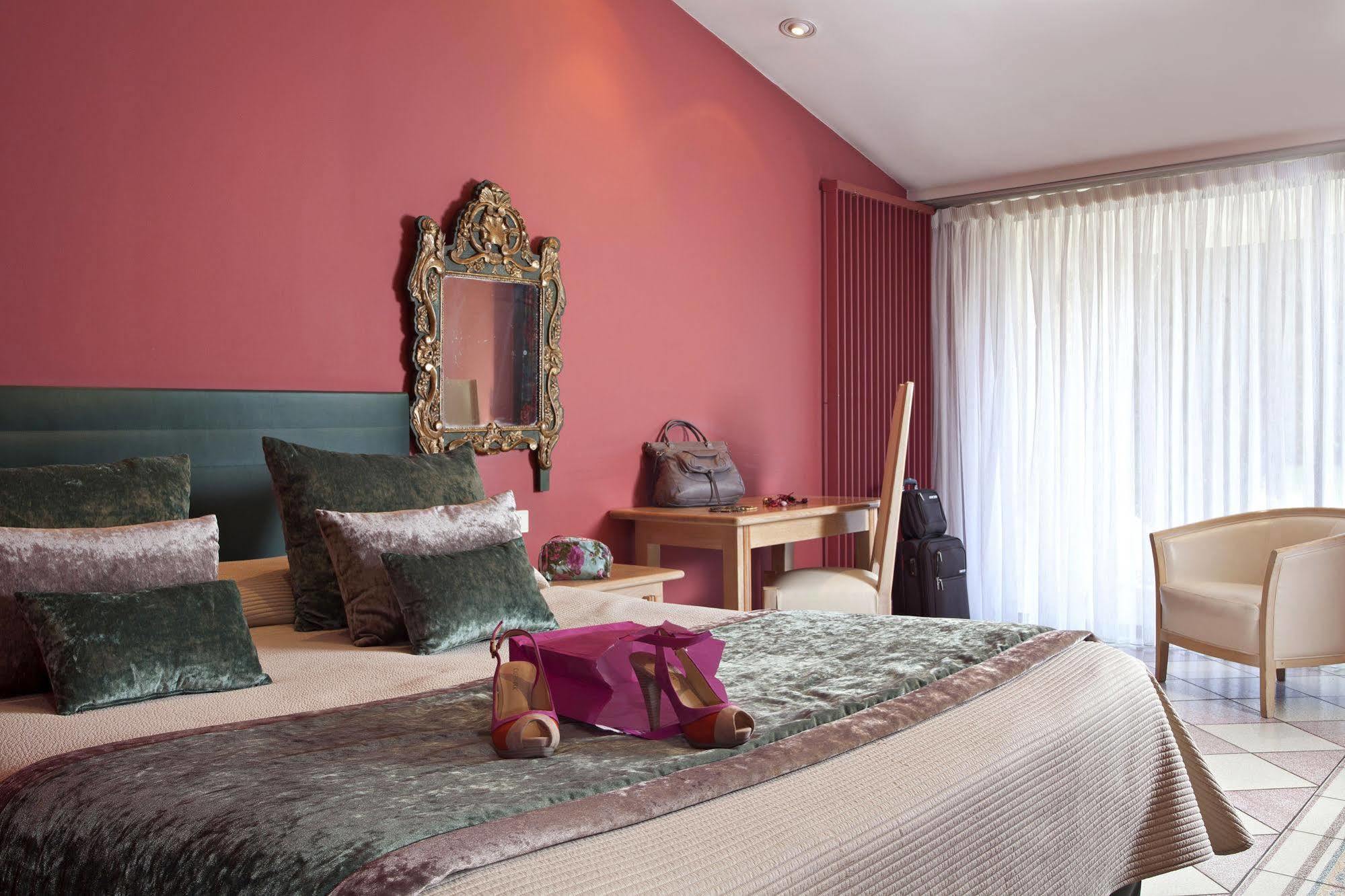 Relais Du Bois Saint Georges - Hotel De Charme Сент Екстериор снимка